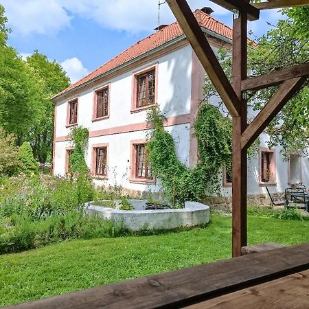 Ubytovani Pod Jilmem Zar Bagian luar foto