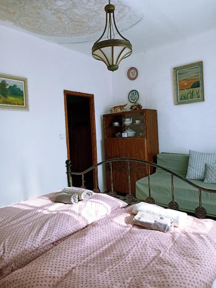 Ubytovani Pod Jilmem Zar Ruang foto